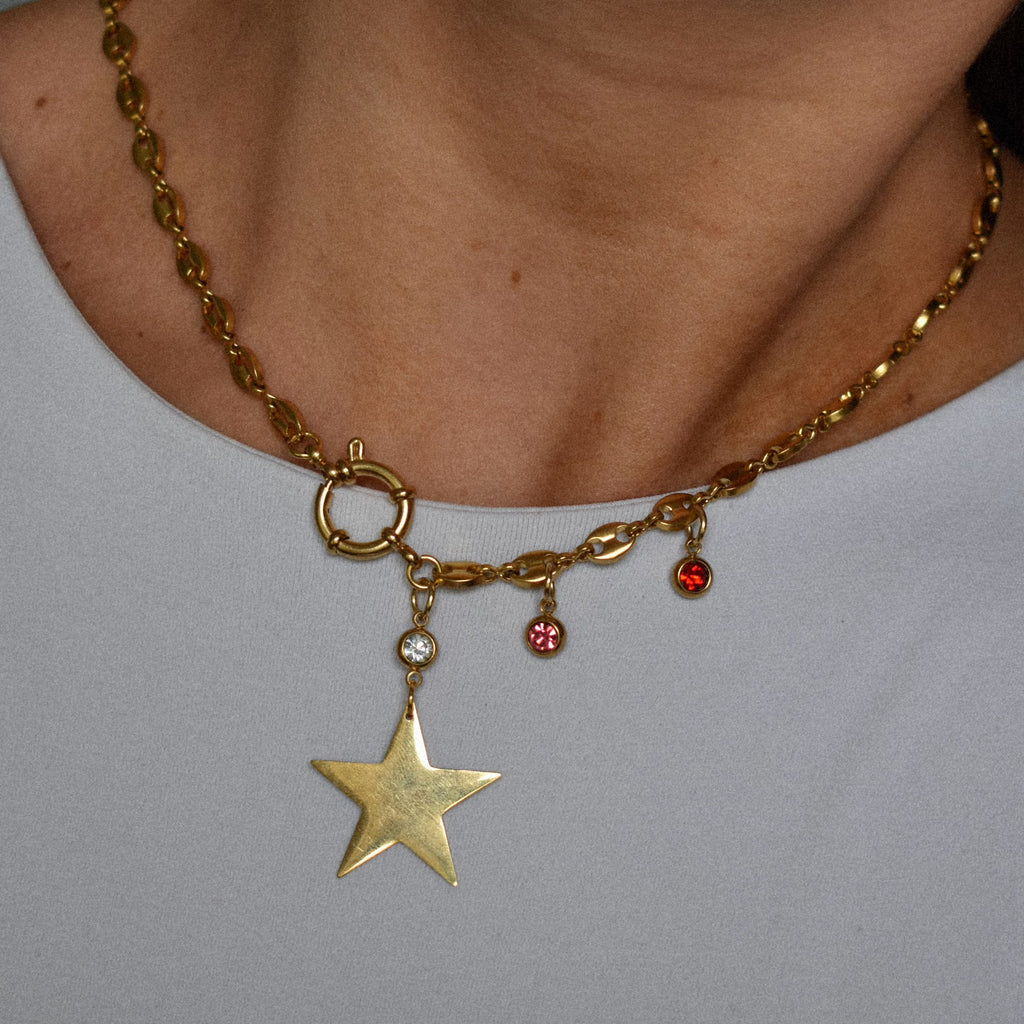 NECKLACE WITH STAR AND STONES